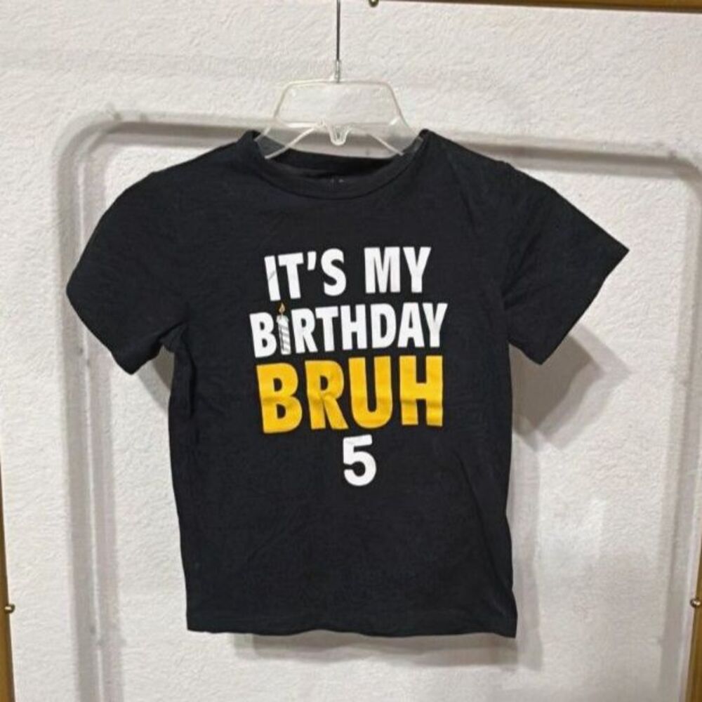 Children's Place Boys 5th Birthday T Shirt Short Sleeve Size 5 Black Gently Used
